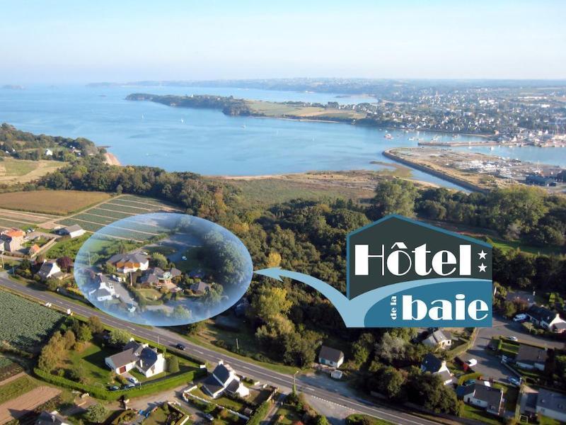 Hotel De La Baie De Paimpol Ploubazlanec Exterior photo